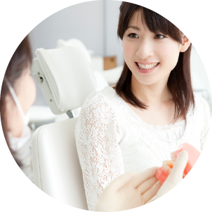 カウンセリングしている画像