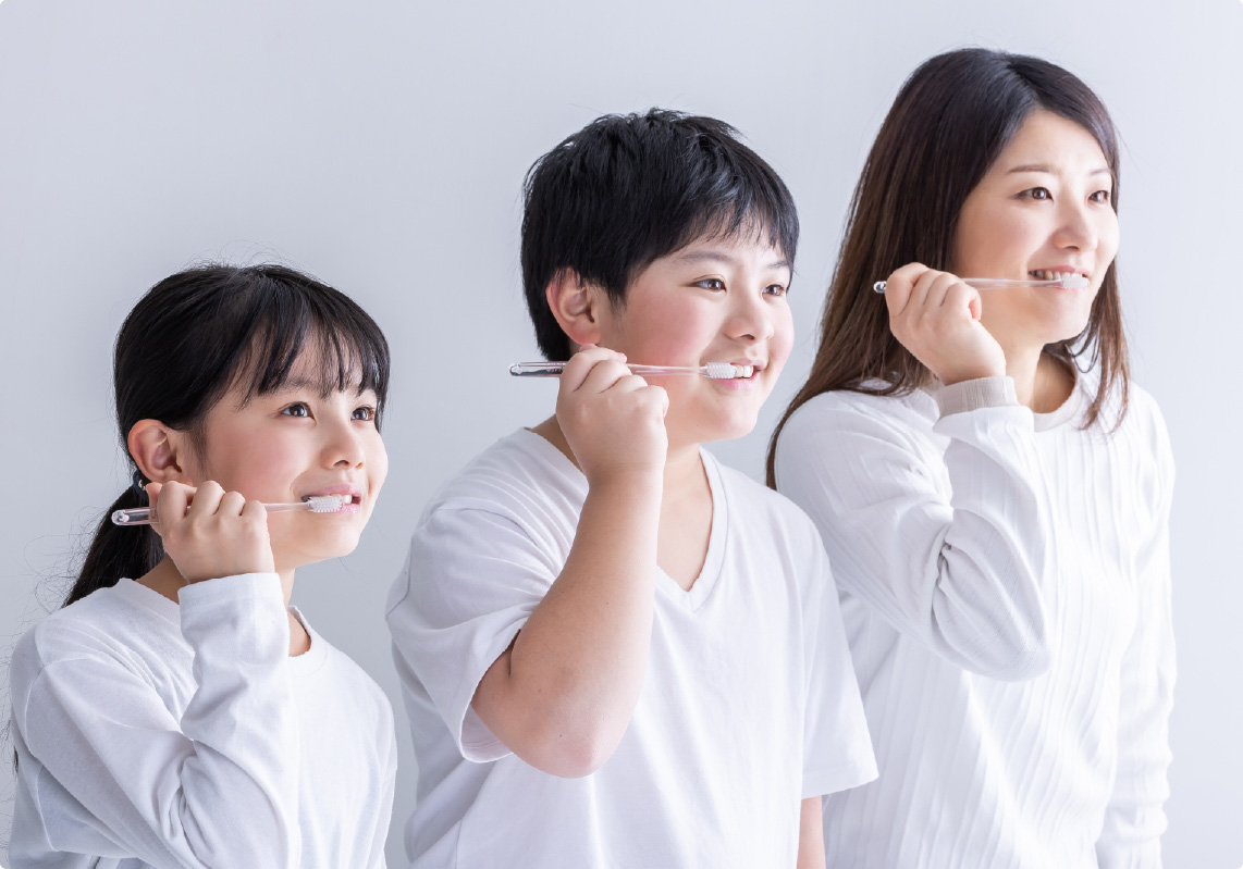 歯を磨く人たち